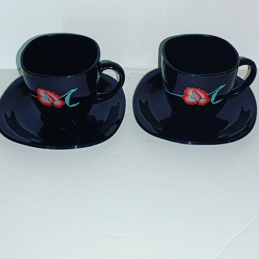 Set of 2 Arcoroc France Floral Black Glass Demitasse Espresso Cups Saucers Vtg